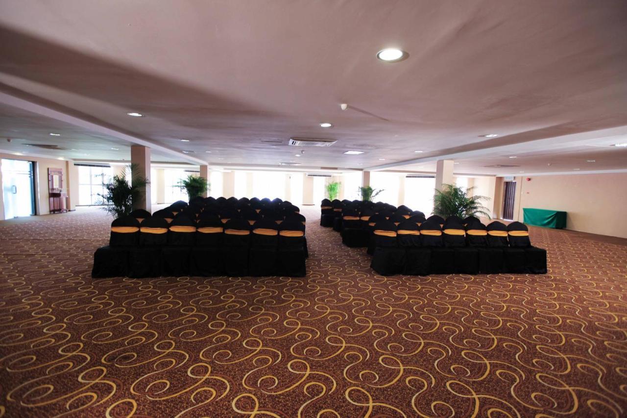 Lotus Desaru Beach Resort & Spa Bandar Penawar Εξωτερικό φωτογραφία